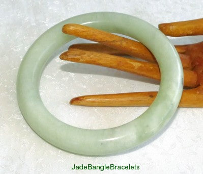 What Size Jade Bangle To Buy:  Pay Attention to Jade Bangle Bracelet Width