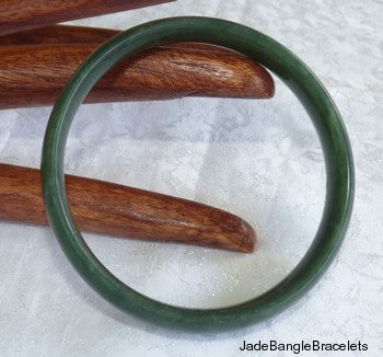 "Luminous Jade" Chinese Bangle Bracelet 56.5mm (JBB3099)