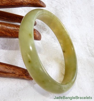 Spleen Balancing" Yellow and Green Chinese River Jade Bangle Bracelet 60.5mm (JBB3156)