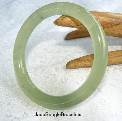 Translucent Green Classic Round Chinese Jade Bangle Bracelet 56 mm (JBB3331)