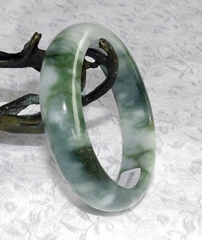 What is the Difference Between Jade and Jadeite?