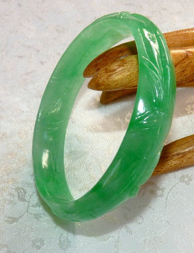 "Peaceful  Bamboo"  Carved Jadeite Jade Bangle Bracelet 57.5mm (JBB3083)
