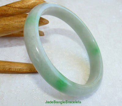 Apple Green Veins Slender Jadeite Jade Bangle Bracelet 57mm (JBB3178)