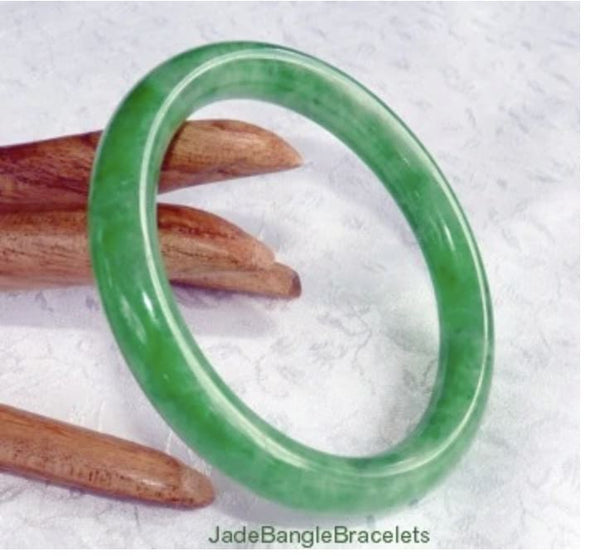 Clearance - Classic Round Varied Green Jadeite Jade Bangle Bracelet 54mm (JBB-3273)