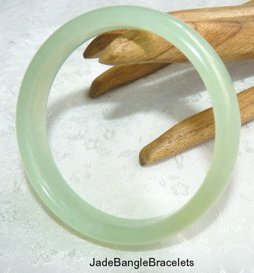 Translucent Classic Chinese Jade Small Bangle Bracelet 52 mm (JBB-3335)