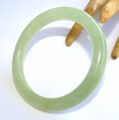 Classic Traditional Round Chinese Jade Bangle Bracelet 58mm (JBB-3358)