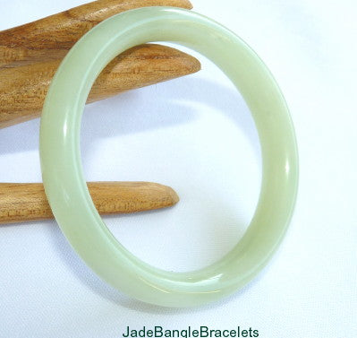 Sale-Classic Traditional Round Chinese Jade Bangle Bracelet 53.5mm (JBB-3361)