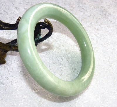 "Happy and Healthy" Chinese Jade Classic Round Bangle Bracelet 60mm (JBB-3367)
